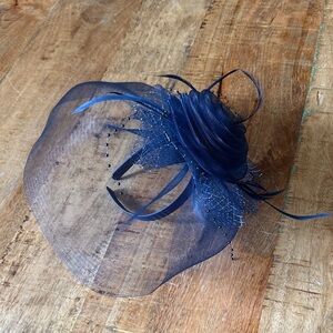 Elegant Navy Fascinator